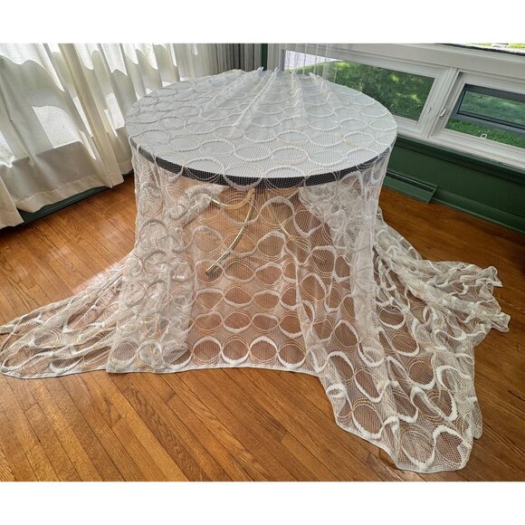 Vintage 70s pleated curtain, white, creamy orange groovy circles, sheer - Picture 4 of 10